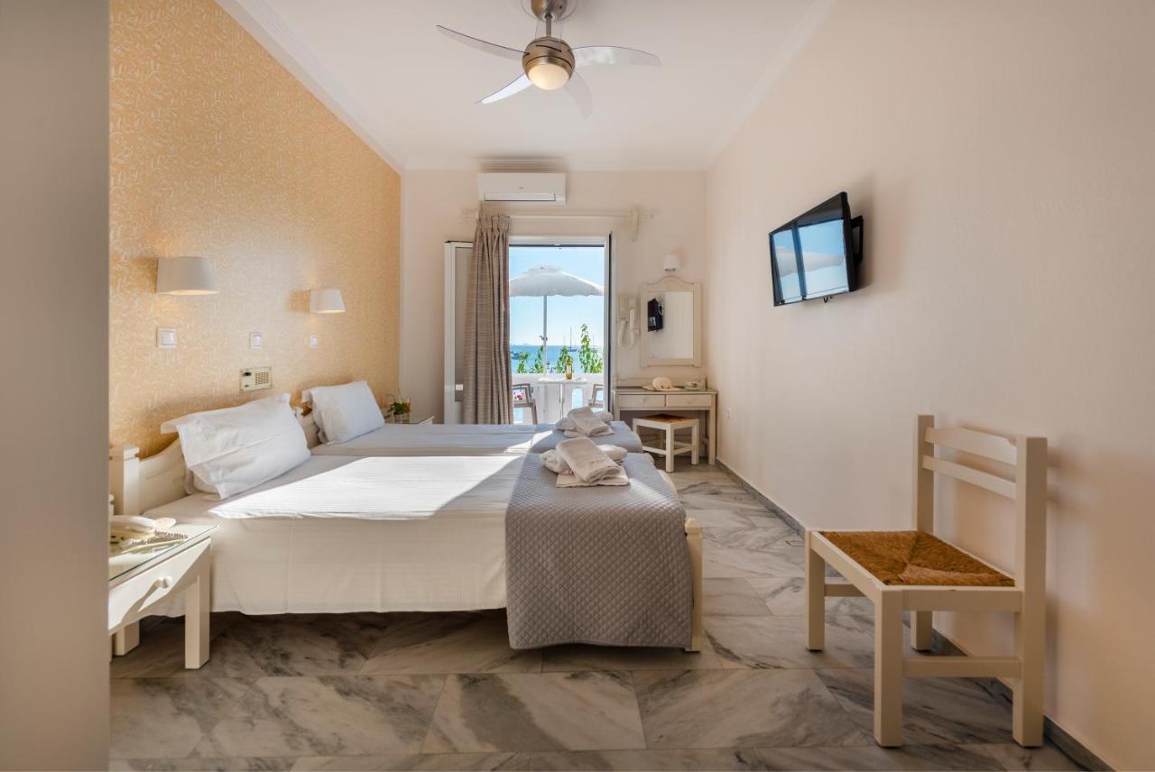 Irene Studios - Beachfront Páros Eksteriør billede